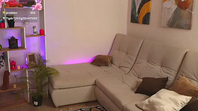 Snapshot of oliviabr0wn0 chatting on November 2025 02:15:02 AM oliviabr0wn0 online show from November 2025 02:15:02 AM