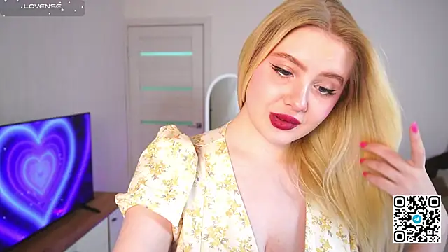 Snapshot of oliviabr0wn0 chatting on September 2025 02:01:02 AM oliviabr0wn0 online show from September 2025 02:01:02 AM
