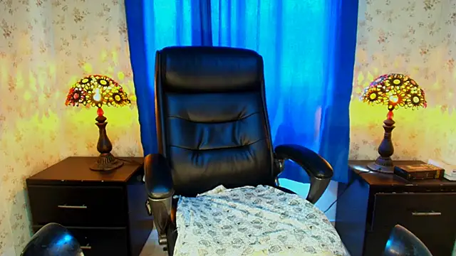 jewellzafiro online show from October 2025 03:31:01 PM