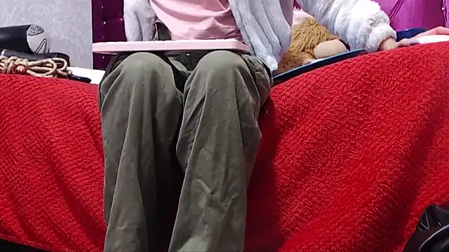 AyshaScott online show from March 2025 12:50:02 PM