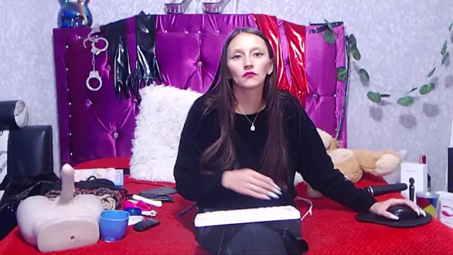 AyshaScott online show from November 2025 01:17:01 PM