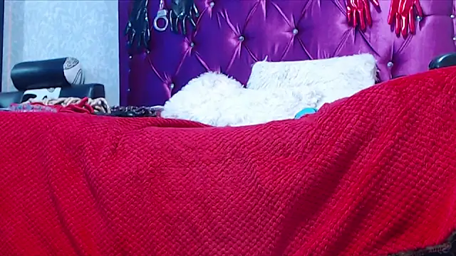 AyshaScott online show from November 2025 12:38:02 PM