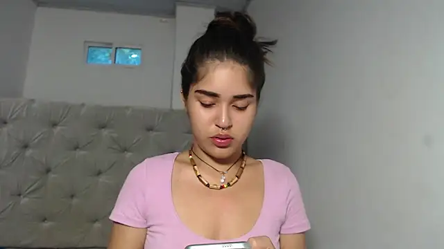 Snapshot of Melody_phillips2 chatting on October 2025 03:26:02 PM Melody phillips2 online show from October 2025 03:26:02 PM