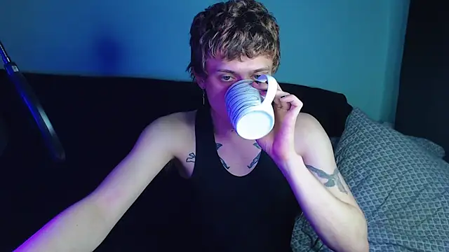 axxxturel online show from February 2025 09:43:02 PM