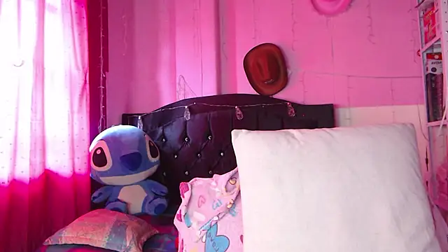 NikkiRous  online show from January 2026 02:42:02 PM