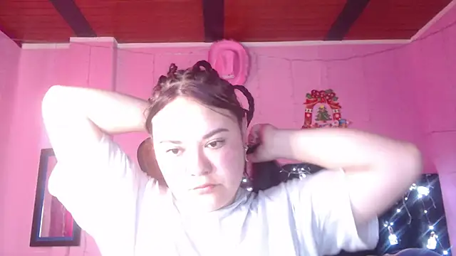 NikkiRous  online show from November 2025 01:37:02 PM