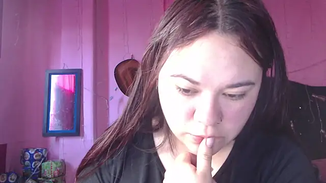 NikkiRous  online show from December 2025 12:51:02 PM