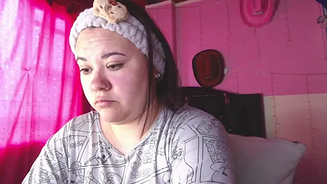 NikkiRous  online show from February 2026 01:33:02 PM