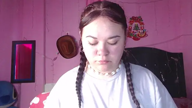 NikkiRous  online show from November 2025 12:31:02 PM