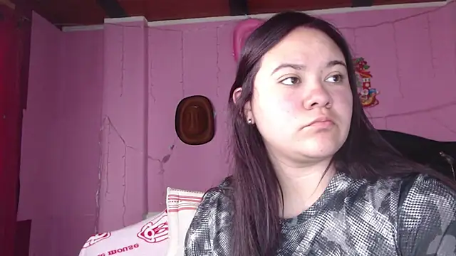 NikkiRous  online show from March 2025 12:28:01 PM