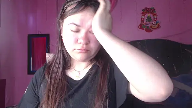 NikkiRous  online show from September 2025 12:33:01 PM