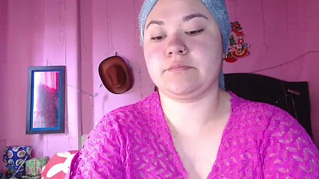 NikkiRous  online show from December 2025 12:41:01 PM