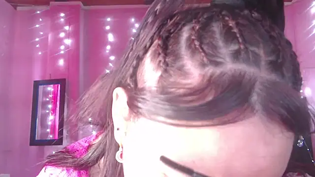 NikkiRous  online show from November 2025 03:05:02 PM