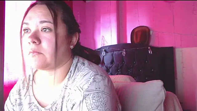 NikkiRous  online show from April 2026 02:35:02 PM