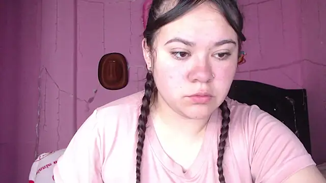 NikkiRous  online show from March 2025 12:33:02 PM