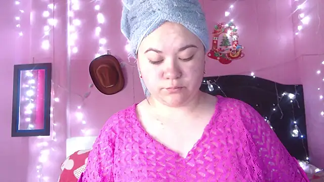 NikkiRous  online show from November 2025 12:53:01 PM