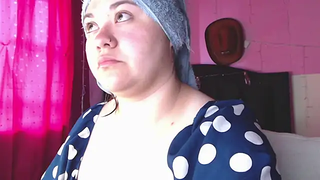 NikkiRous  online show from February 2026 01:08:01 PM