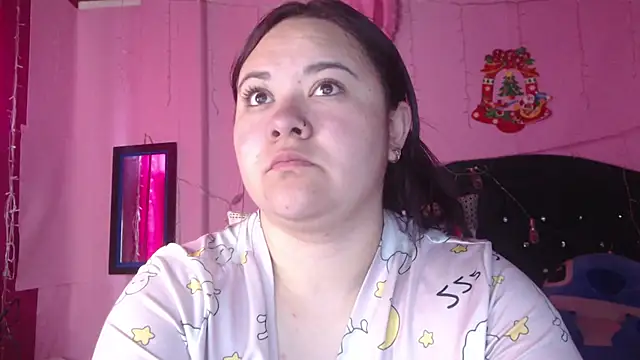 NikkiRous  online show from November 2025 01:00:02 PM