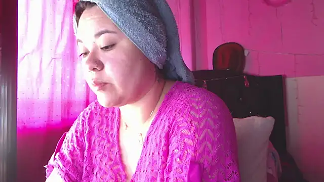 NikkiRous  online show from March 2026 02:17:01 PM