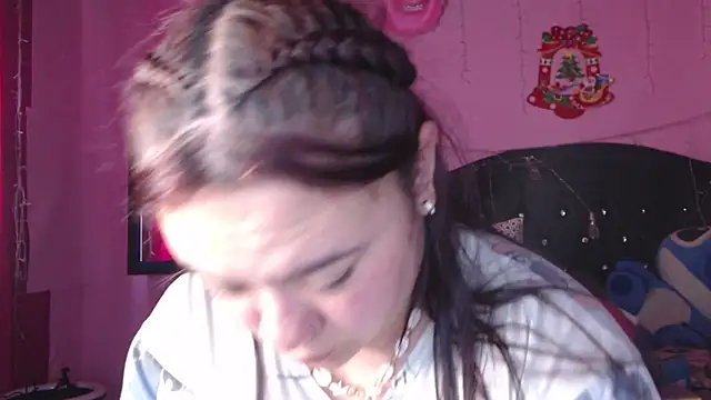 NikkiRous  online show from December 2025 01:32:02 PM