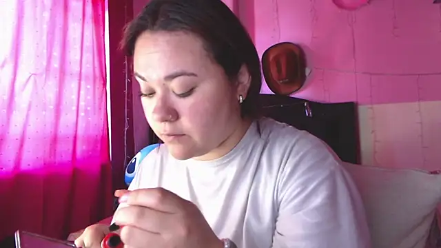 NikkiRous  online show from February 2026 02:28:01 PM