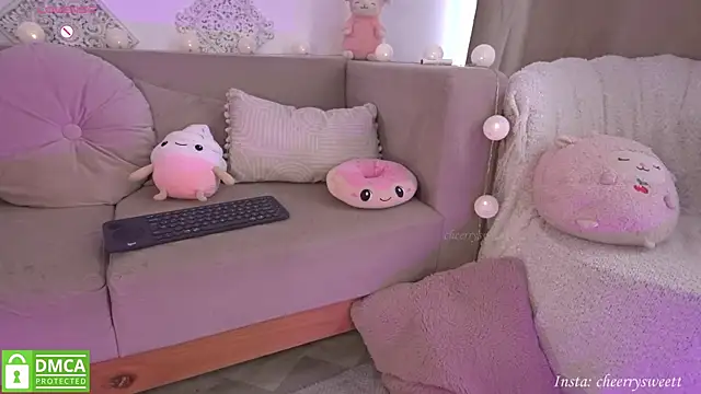 Cheerrysweett online show from October 2025 09:44:01 PM