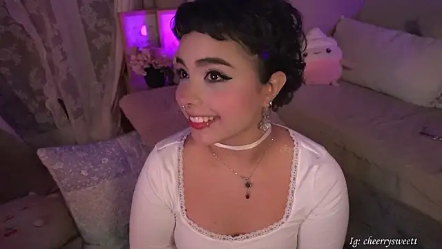 Cheerrysweett online show from May 2026 11:37:02 PM
