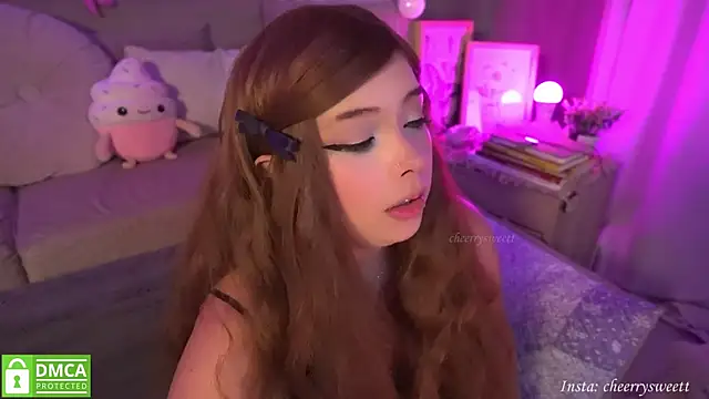 Cheerrysweett online show from December 2025 01:01:01 AM