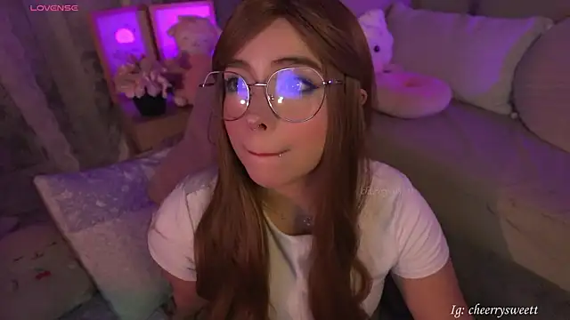 Cheerrysweett online show from April 2026 12:26:02 AM