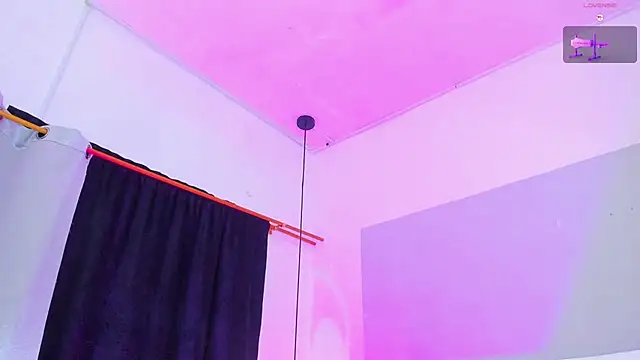 Emily Gil1 online show from March 2026 04:21:02 PM