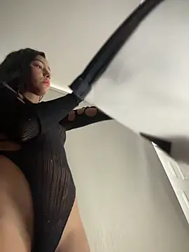 Ema azel online show from November 2025 01:59:01 PM