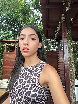 Snapshot of Ema_azel chatting on February 2025 02:17:02 PM Ema azel online show from February 2025 02:17:02 PM