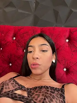 Snapshot of Ema_azel chatting on March 2025 05:13:02 PM Ema azel online show from March 2025 05:13:02 PM