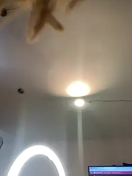 Snapshot of Ema_azel chatting on March 2025 08:21:02 PM Ema azel online show from March 2025 08:21:02 PM