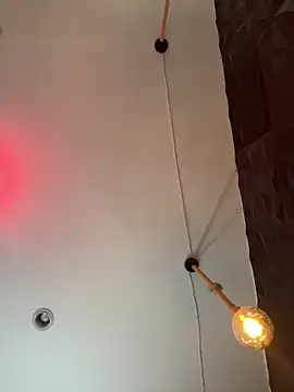 Snapshot of Ema_azel chatting on October 2025 01:53:04 PM Ema azel online show from October 2025 01:53:04 PM