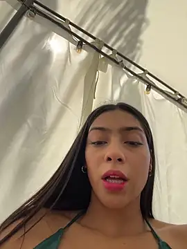 Snapshot of Ema_azel chatting on October 2025 01:58:02 PM Ema azel online show from October 2025 01:58:02 PM