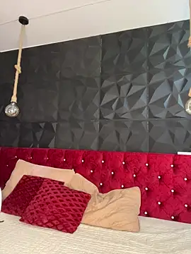 Ema azel online show from December 2025 01:53:02 PM