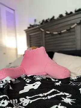 Snapshot of BrattyBae_xo chatting on October 2025 07:35:02 PM BrattyBae xo online show from October 2025 07:35:02 PM