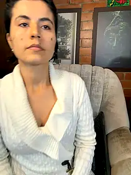 kanela3434 online show from December 2025 05:01:02 AM