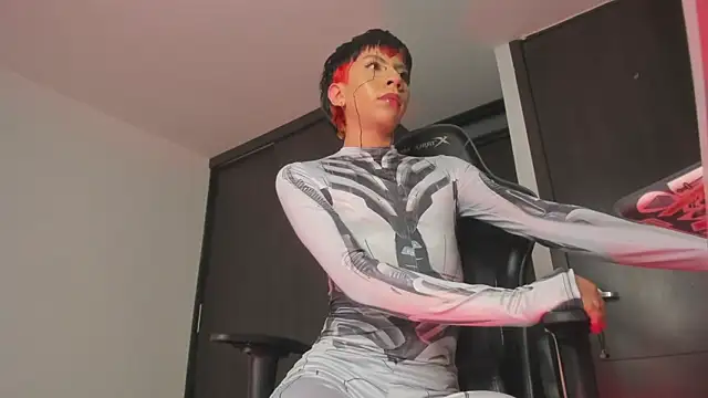 evaevanscute online show from February 2025 05:13:02 AM