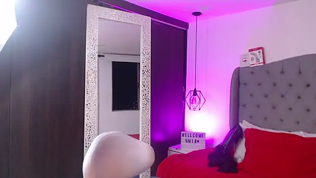 Snapshot of miaromanove_ss chatting on October 2025 02:24:02 AM miaromanove ss online show from October 2025 02:24:02 AM