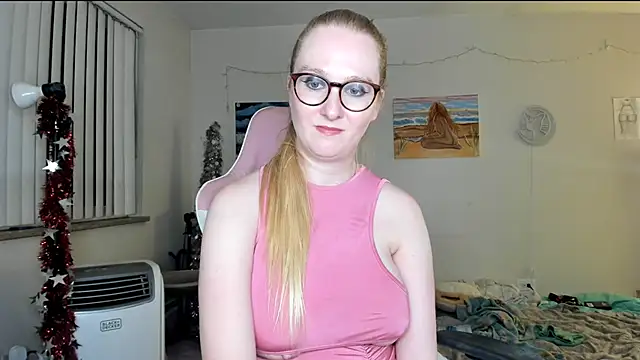 Snapshot of AudreyMadisonX chatting on February 2025 06:25:02 AM AudreyMadisonX online show from February 2025 06:25:02 AM