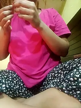 Im Cute online show from January 2025 07:16:02 PM