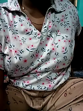 Im Cute online show from October 2025 05:32:02 PM