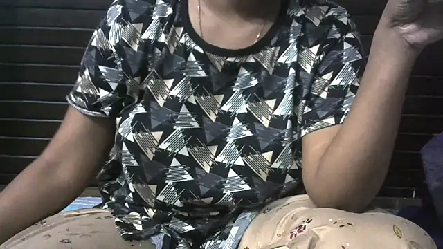 Im Cute online show from November 2025 07:17:01 PM