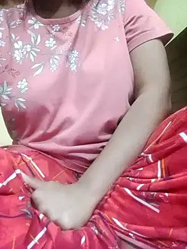 Im Cute online show from February 2025 07:28:02 PM