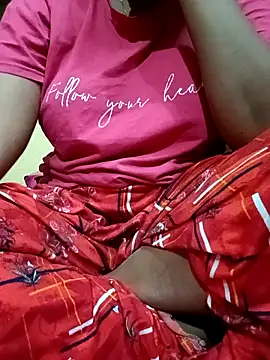 Im Cute online show from February 2025 07:25:02 PM