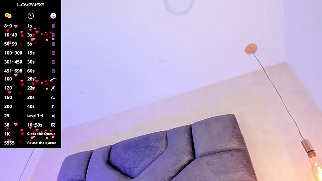 AilishBenson online show from October 2025 07:48:02 PM