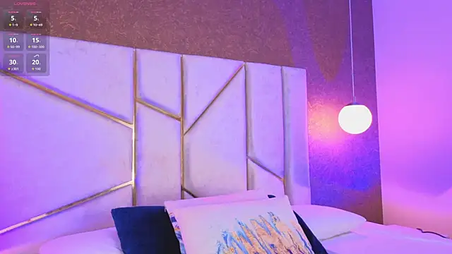 AilishBenson online show from April 2026 07:28:02 PM