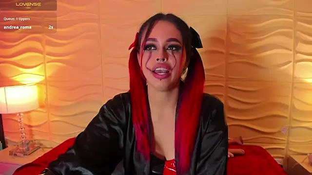 EvaaFoxxy1 online show from October 2025 04:30:02 PM